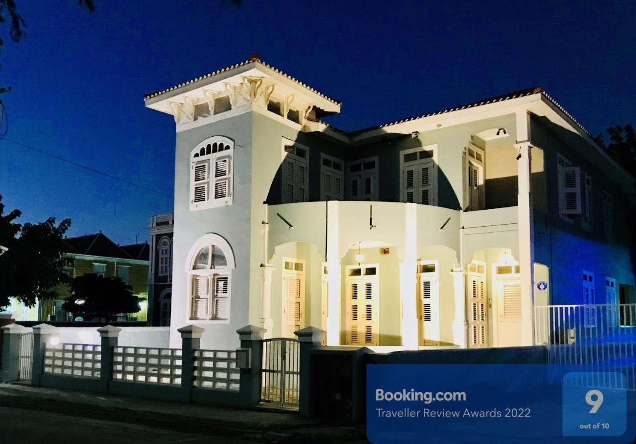Villa Amalie & Villa Curiel Вилемстад Екстериор снимка